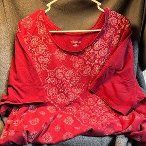 Liz & Me Crimson Paisley Short Sleeve Top